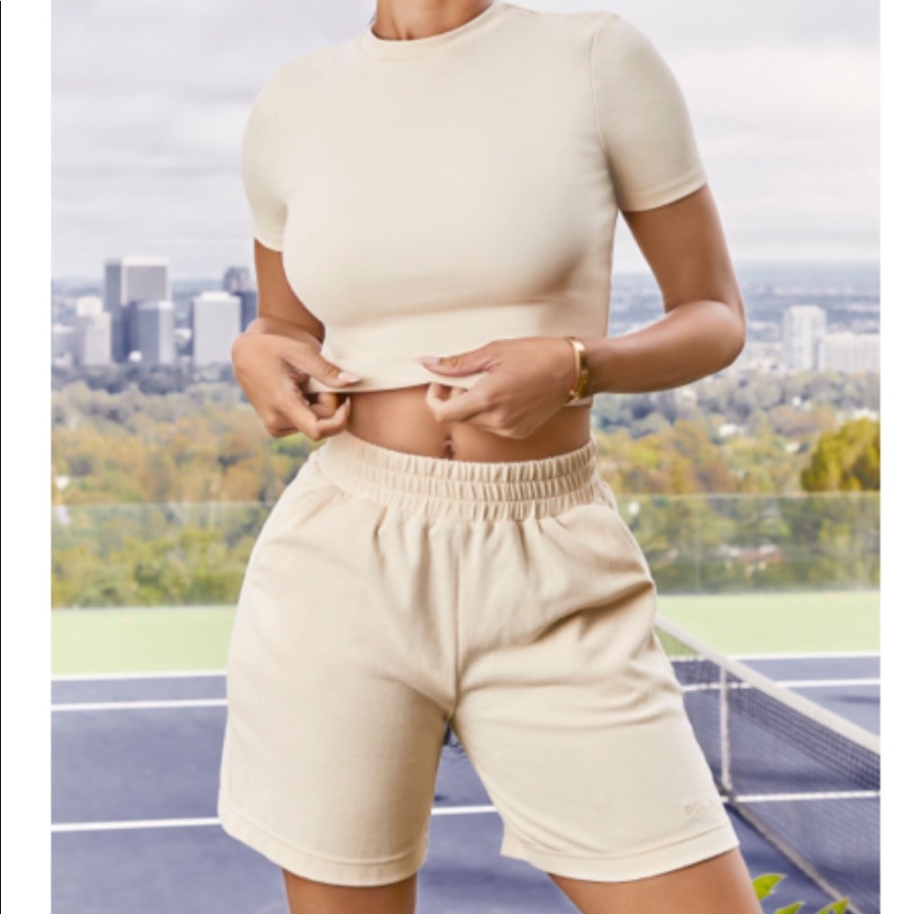 Oh Polly Short Sleeve Crop Top & Jogger Shorts